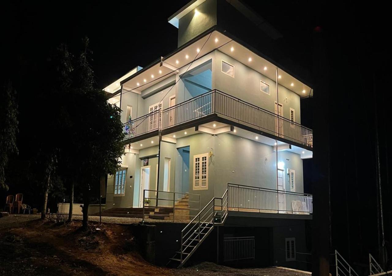 The Karlyle Homestay Vaduvanchal 外观 照片
