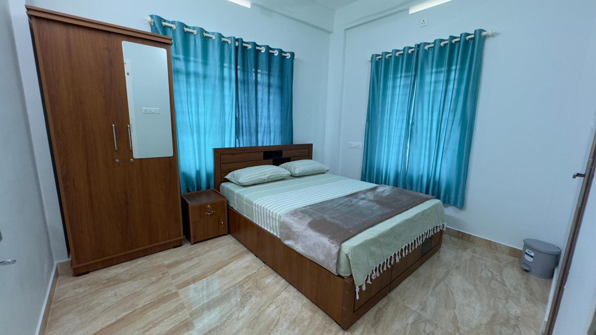 The Karlyle Homestay Vaduvanchal 外观 照片